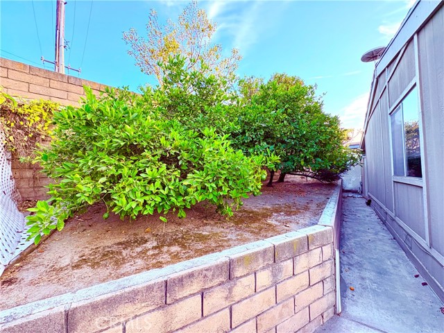 Detail Gallery Image 26 of 40 For 1919 W Coronet Ave #9,  Anaheim,  CA 92801 - 3 Beds | 2 Baths