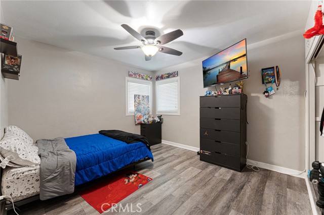 9646 Palmetto Avenue, Fontana CA: https://media.crmls.org/medias/230e7c5e-d32c-4ce2-af33-69535fd2c765.jpg