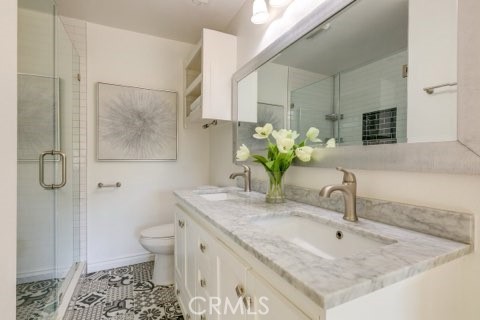 Detail Gallery Image 13 of 20 For 3620 Altamont, Los Angeles,  CA 90065 - 3 Beds | 3 Baths