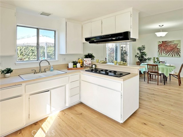 Detail Gallery Image 17 of 40 For 4771 Kaui Dr, Huntington Beach,  CA 92649 - 3 Beds | 2 Baths