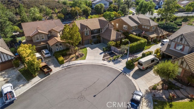 27123 Coral Bells Way, Murrieta CA: https://media.crmls.org/medias/231038fe-c0c6-4236-a481-ceae227ea2bf.jpg
