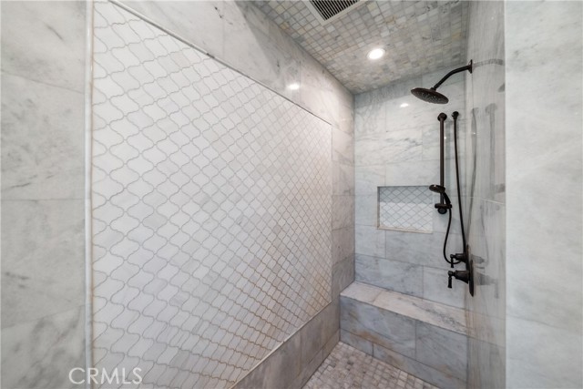 5347 E Big Sky Lane, Anaheim Hills CA: https://media.crmls.org/medias/2310d00f-e1ec-43a7-b1f7-213f88c848d8.jpg