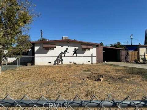 Detail Gallery Image 2 of 11 For 2724 Sparks Way, Modesto,  CA 95350 - 2 Beds | 1 Baths