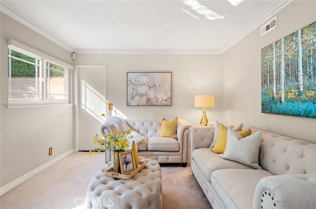22443 Robin Oaks, Diamond Bar CA: https://media.crmls.org/medias/2310f282-1db1-409e-b1f3-f63e15ae57e1.jpg