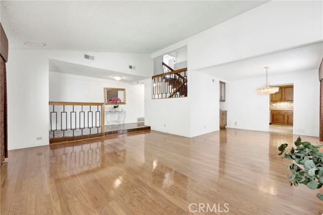 9865 Lanark Street photo 8