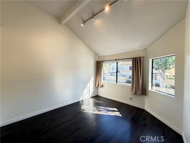 Detail Gallery Image 11 of 30 For 13096 Le Parc #92,  Chino Hills,  CA 91709 - 2 Beds | 2/1 Baths