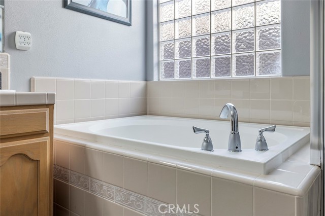 Detail Gallery Image 14 of 26 For 8697 N Talladega Way, Fresno,  CA 93720 - 3 Beds | 2 Baths