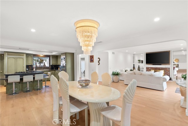 Detail Gallery Image 18 of 45 For 13192 Silver Birch, Tustin,  CA 92780 - 4 Beds | 3 Baths