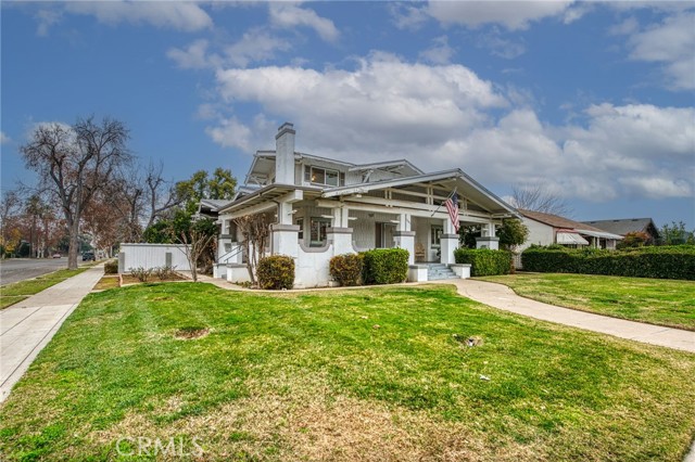 Detail Gallery Image 3 of 50 For 3303 E Mono Ave, Fresno,  CA 93702 - 4 Beds | 2 Baths