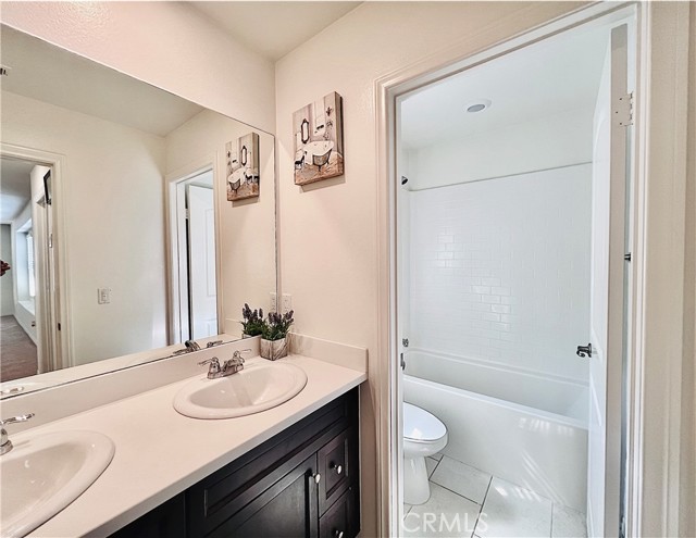 Detail Gallery Image 18 of 49 For 3172 E Mount Rainier Dr, Ontario,  CA 91762 - 4 Beds | 3 Baths