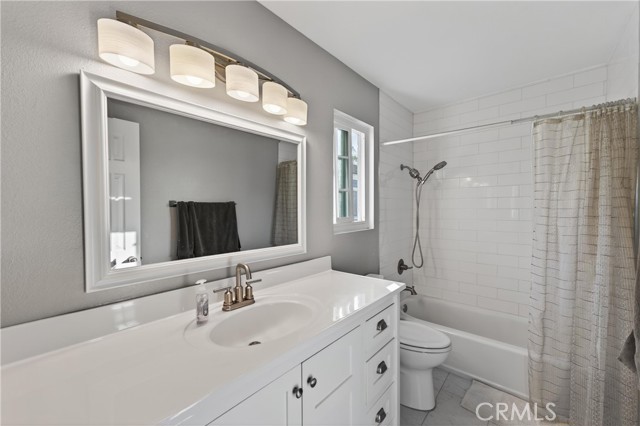 Detail Gallery Image 24 of 41 For 107 W Spring #C,  Long Beach,  CA 90806 - 2 Beds | 2/1 Baths