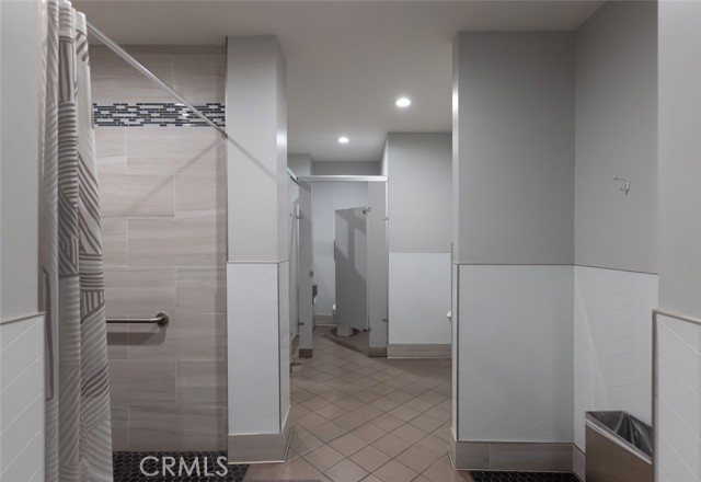 Detail Gallery Image 35 of 37 For 2400 Scholarship, Irvine,  CA 92612 - 1 Beds | 1 Baths