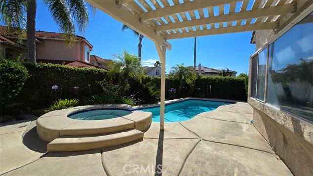 Detail Gallery Image 7 of 26 For 2192 Hedgerow Ln, Chino Hills,  CA 91709 - 3 Beds | 2/1 Baths
