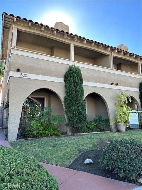MLS# OC22239024