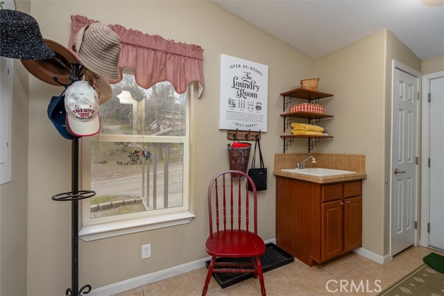 Image 25 of 40 For 43555 Highway 41  47