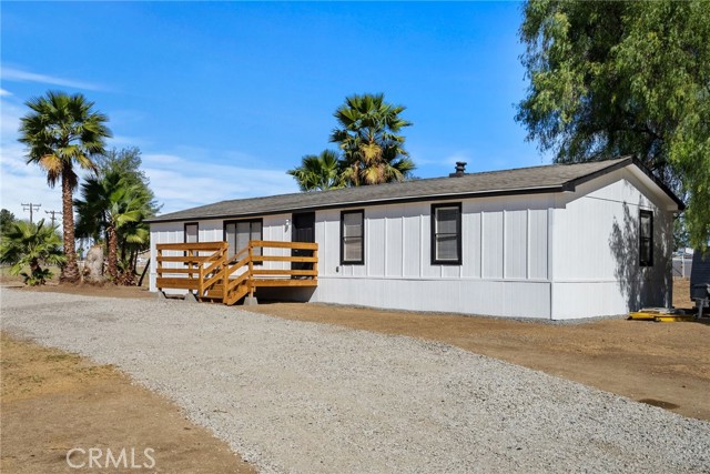 Detail Gallery Image 1 of 42 For 33240 Lindenberger Rd, Menifee,  CA 92584 - 3 Beds | 2 Baths