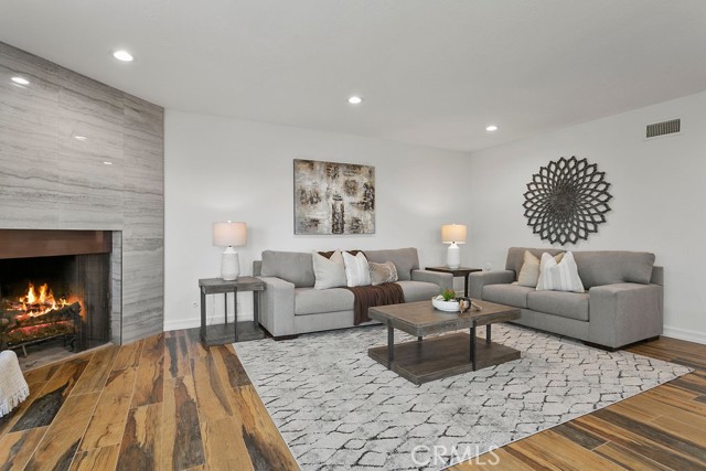 1101 Kenwood Place, Fullerton CA: https://media.crmls.org/medias/2315c5d7-6e0b-4646-8f9e-003e1e7c4e2f.jpg