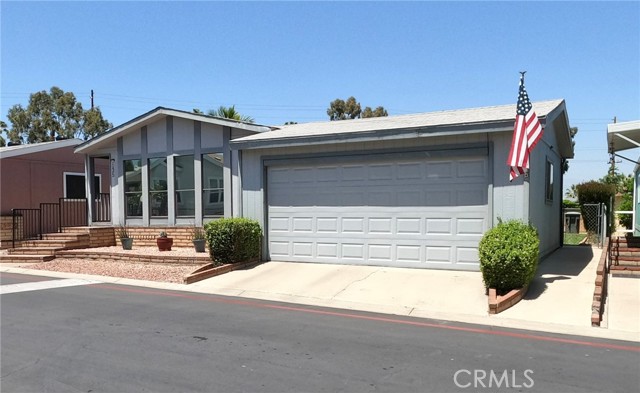 Detail Gallery Image 1 of 1 For 1550 Rimpau Ave #135,  Corona,  CA 92881 - 2 Beds | 2 Baths