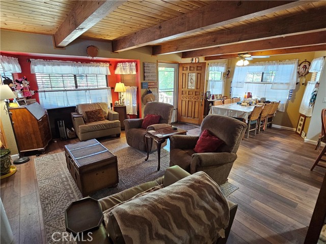 Detail Gallery Image 9 of 36 For 2020 Mahogany Ln, Big Bear City,  CA 92314 - 3 Beds | 2 Baths