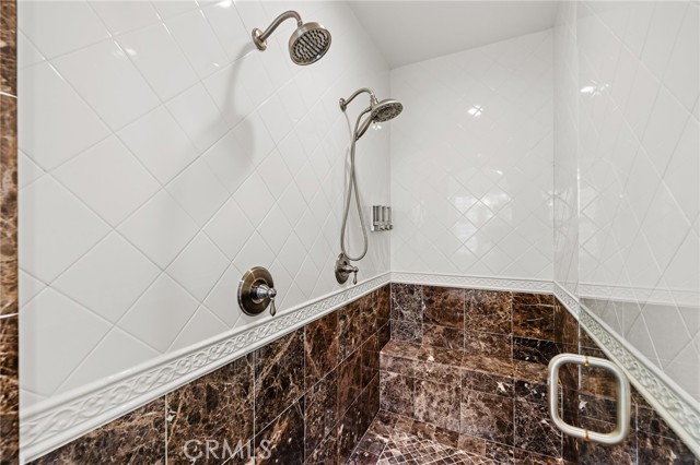31 Prairie, Irvine CA: https://media.crmls.org/medias/2317c6c3-a32c-4cbf-8655-8e2ac8dfc3f7.jpg
