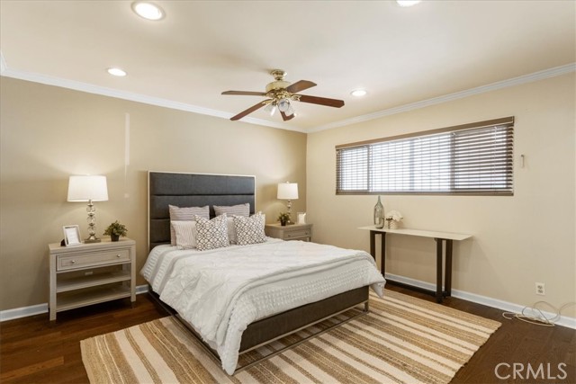 15216 Magnolia Boulevard, 1 photo 8