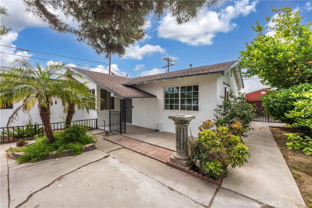 1089 W Second Street