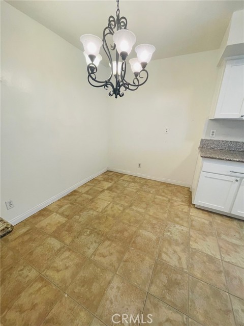 Detail Gallery Image 5 of 12 For 11083 Robinson Dr, Stanton,  CA 90680 - 4 Beds | 2 Baths
