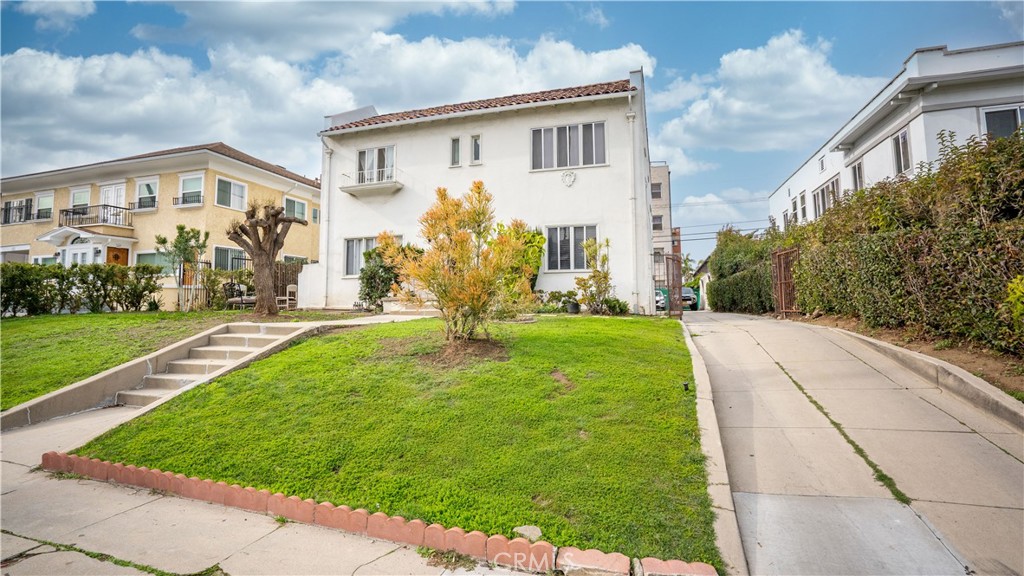 1221 5th Avenue, Los Angeles, CA 90019