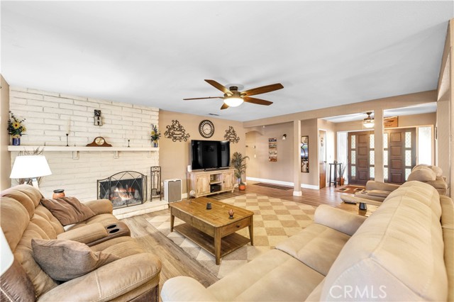 Detail Gallery Image 17 of 43 For 25907 New Chicago, Hemet,  CA 92544 - 3 Beds | 2 Baths