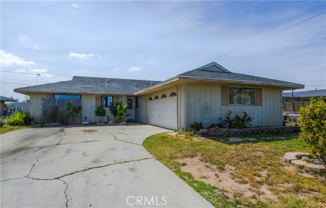 Detail Gallery Image 1 of 17 For 538 Milky Way, –,  CA 93436 - 3 Beds | 2 Baths