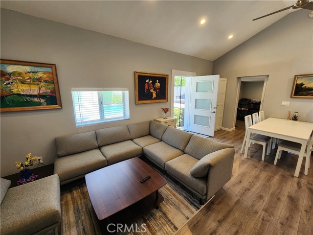 Detail Gallery Image 6 of 30 For 1332 Winchester Ave a,  Glendale,  CA 91201 - 1 Beds | 1 Baths