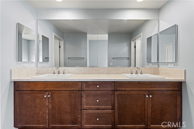 Detail Gallery Image 18 of 24 For 543 Rockefeller, Irvine,  CA 92612 - 2 Beds | 2/1 Baths