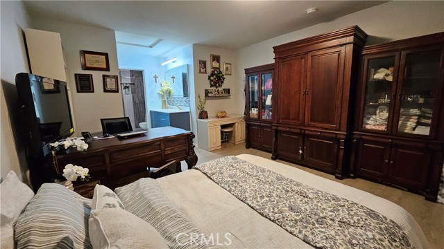 Detail Gallery Image 18 of 44 For 17912 Gridley Rd, Artesia,  CA 90701 - 4 Beds | 3 Baths