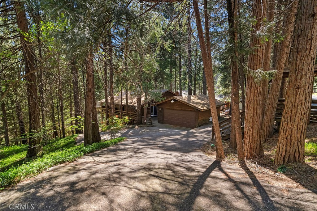 https://media.crmls.org/medias/231aa081-fb85-433c-94d1-a3299d7ceaed.jpg?preset=X-Large