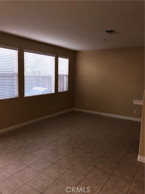 Detail Gallery Image 20 of 57 For 25056 Driftoak, Murrieta,  CA 92562 - 3 Beds | 2/1 Baths