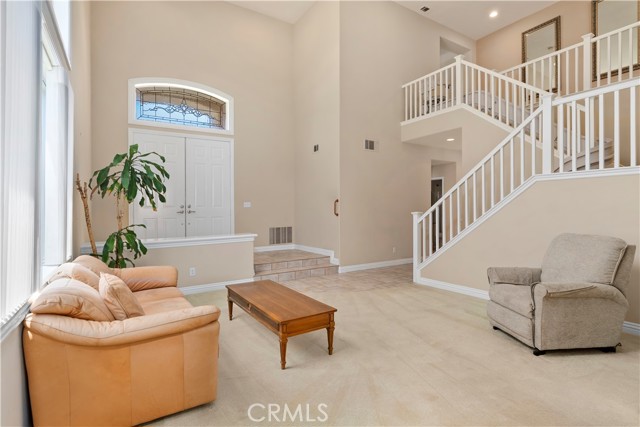 10 Via Berrendo, Rancho Santa Margarita CA: https://media.crmls.org/medias/231b2896-9b48-4bfa-b681-534d9add573f.jpg