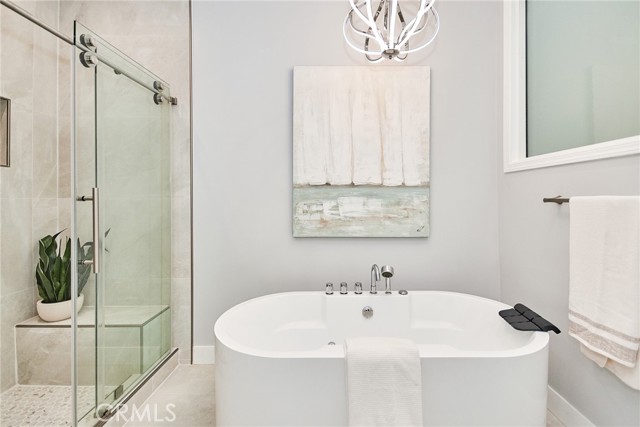 Detail Gallery Image 19 of 46 For 950 S Rim Crest Dr, Anaheim Hills,  CA 92807 - 2 Beds | 2/1 Baths