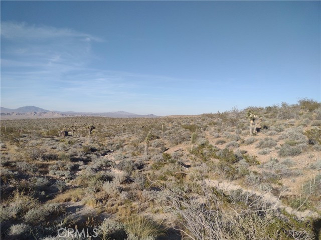 Detail Gallery Image 5 of 6 For 15 Camp Rock, Lucerne Valley,  CA 92356 - – Beds | – Baths