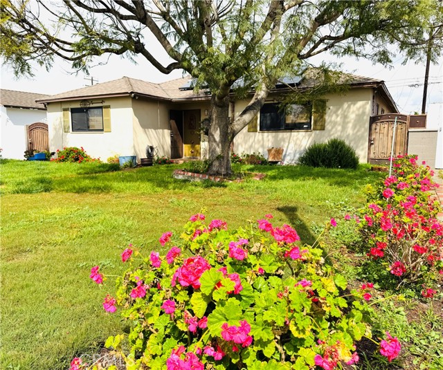 661 W Robert Avenue, Oxnard CA: https://media.crmls.org/medias/231d1d38-45cc-407d-8276-a5209ffa4c96.jpg