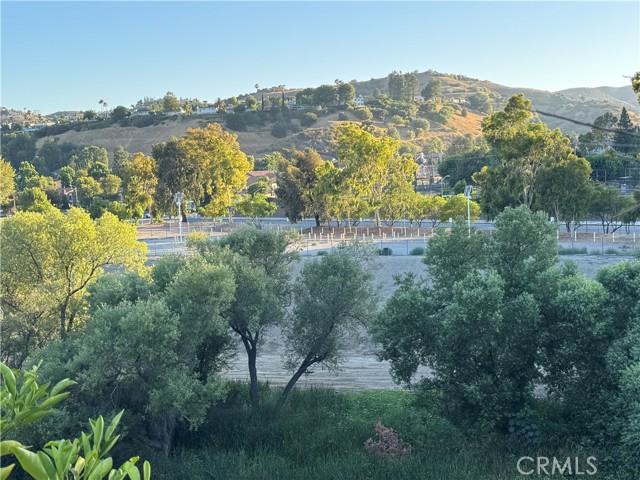 24308 Highlander, West Hills CA: https://media.crmls.org/medias/231d5066-e850-4fd5-ac51-b23edc7f698c.jpg