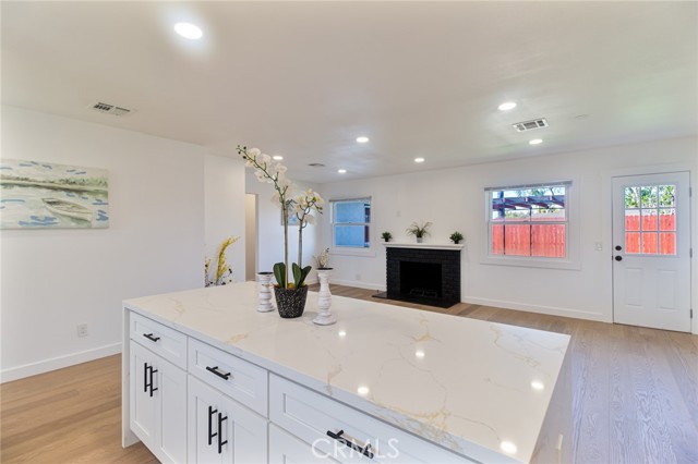 Detail Gallery Image 3 of 28 For 12681 Loraleen, Garden Grove,  CA 92841 - 3 Beds | 2 Baths