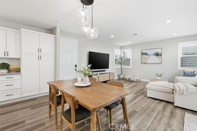 Detail Gallery Image 9 of 59 For 2144 Swallowtail Walk, Gardena,  CA 90249 - 4 Beds | 2/2 Baths