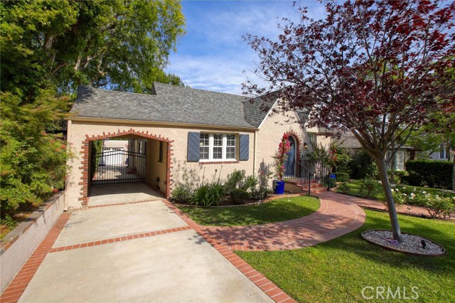 1534 Idlewood Road, Glendale CA: https://media.crmls.org/medias/231f010b-9b32-4f32-af56-17b8c9e59d3b.jpg