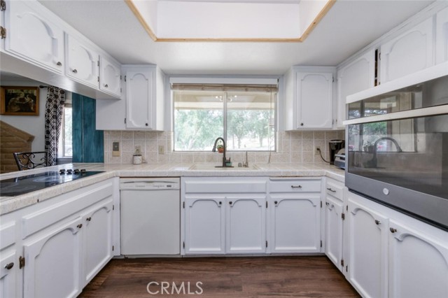 Detail Gallery Image 13 of 43 For 22630 Stagecoach Ln, Clovis,  CA 93619 - 4 Beds | 2 Baths