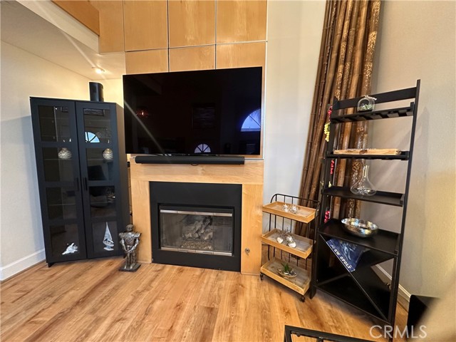 Detail Gallery Image 8 of 37 For 2217 Vanderbilt Ln #8,  Redondo Beach,  CA 90278 - 2 Beds | 1/1 Baths