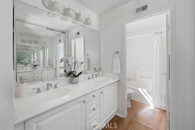 Detail Gallery Image 21 of 28 For 27162 Westview, Valencia,  CA 91354 - 3 Beds | 3 Baths