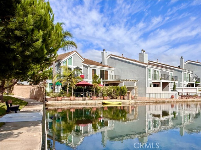 Detail Gallery Image 35 of 39 For 3436 Bravata Dr, Huntington Beach,  CA 92649 - 4 Beds | 3 Baths