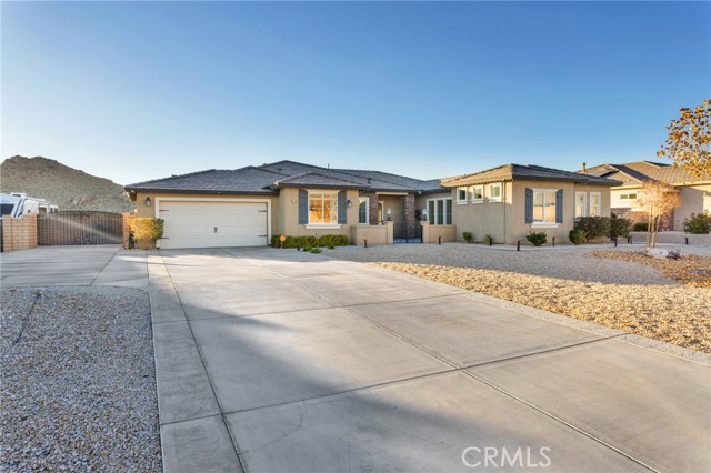 Detail Gallery Image 6 of 73 For 17066 Takipi Rd, Apple Valley,  CA 92307 - 3 Beds | 3 Baths