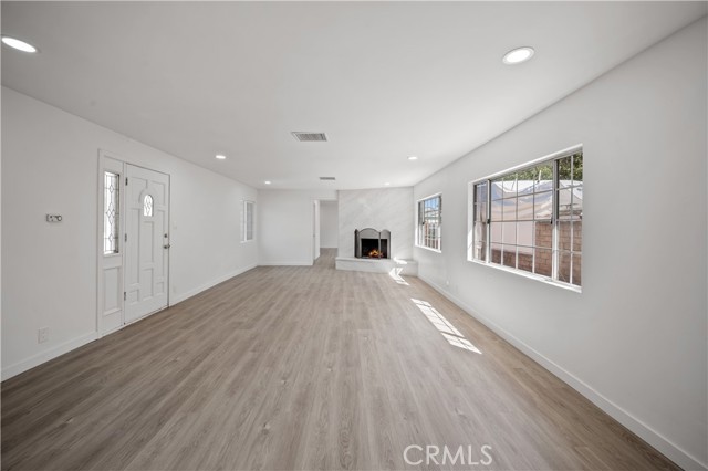 Detail Gallery Image 44 of 73 For 7445 Balcom Ave, Reseda,  CA 91335 - 4 Beds | 2 Baths
