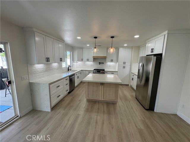 Detail Gallery Image 6 of 25 For 14399 Fairchild Dr, Corona,  CA 92880 - 3 Beds | 2 Baths